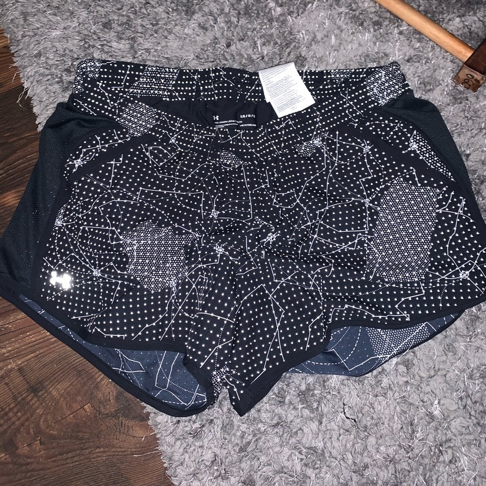 Never worn under armour workout shorts